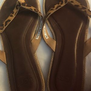 Ugg Flip Flop style sandals, Leopard print.